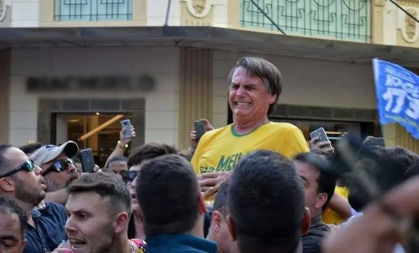 Bolsonaro diz que vai recorrer da decisão que inocentou Adélio