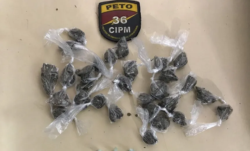 Jovem de 21 anos é preso em flagrante com drogas em Dias D?avila