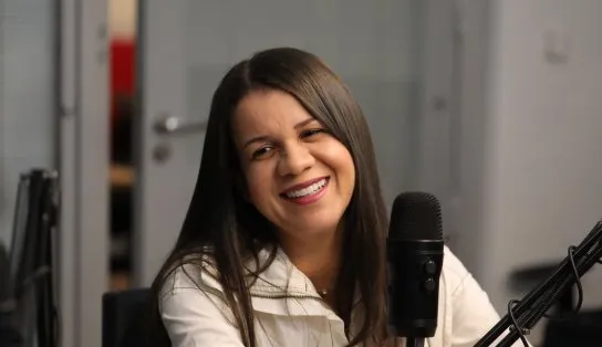Viúva de Irmão Lázaro cresce no interior e candidata surge como possível surpresa para Assembleia