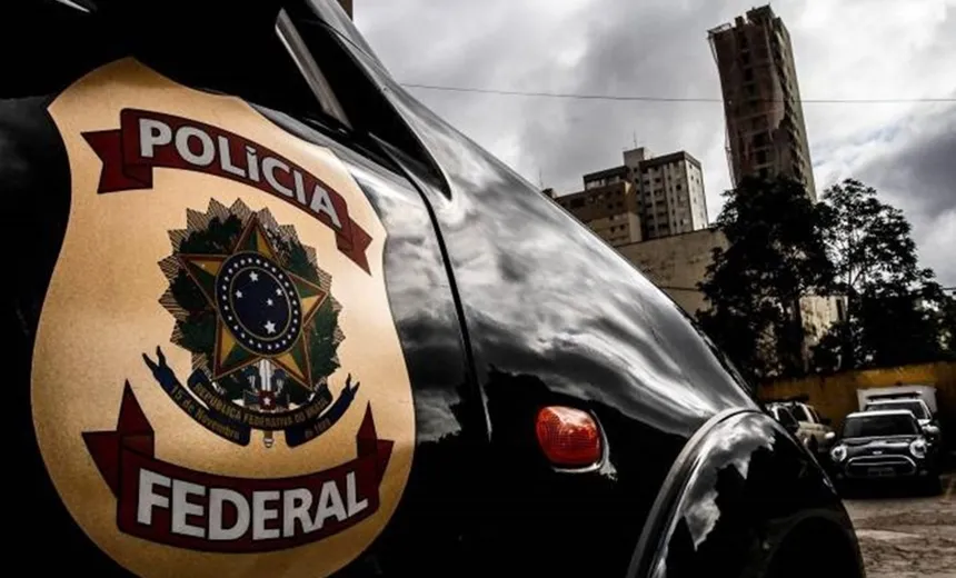 Polícia Federal deflagra operação em Salvador, na manhã desta quarta-feira 