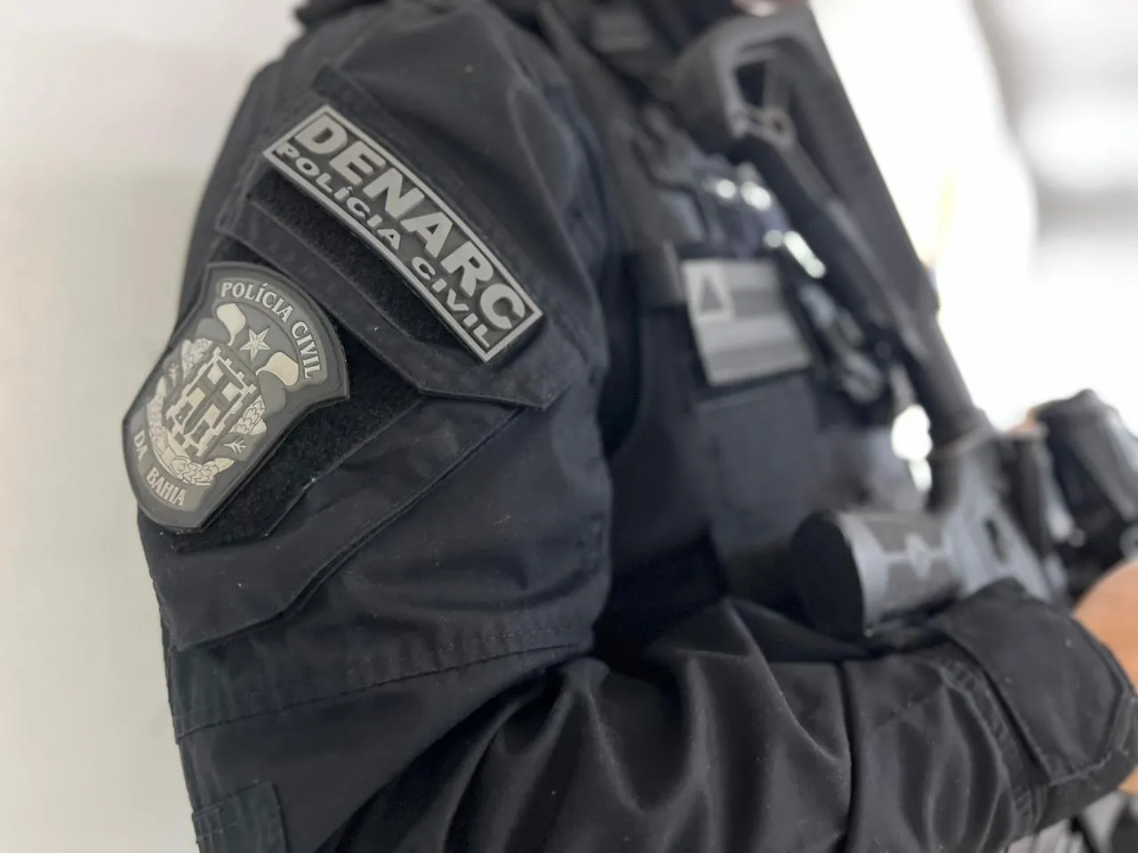 Polícia prende homem por tráfico de drogas no bairro da Barra, em Salvador 