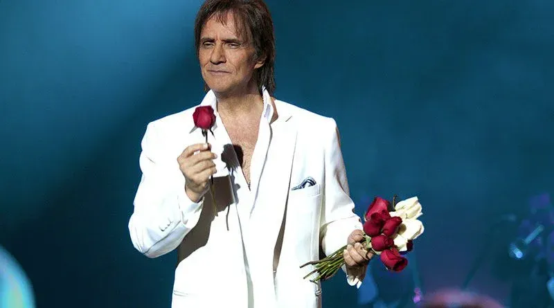 Roberto Carlos faz show em Salvador nesta sexta; saiba mais