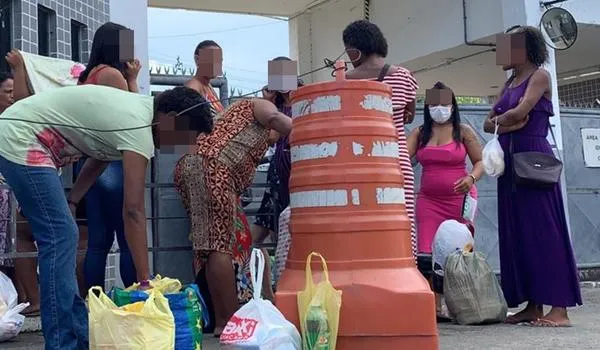 Familiares de presos protestam contra suspensão de visitas por conta do coronavírus na Mata Escura 
