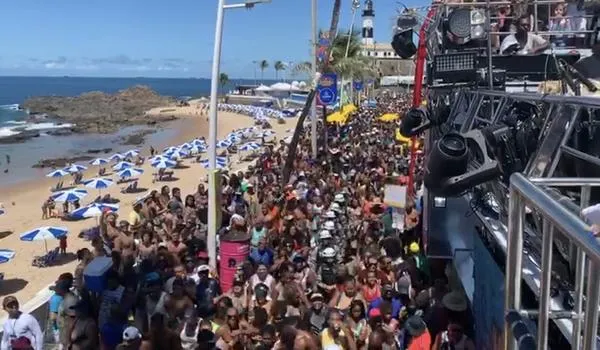 "Por mim, não acaba nunca", diz Danniel Vieira sobre o Arrastão da Quarta-feira de Cinzas; assista