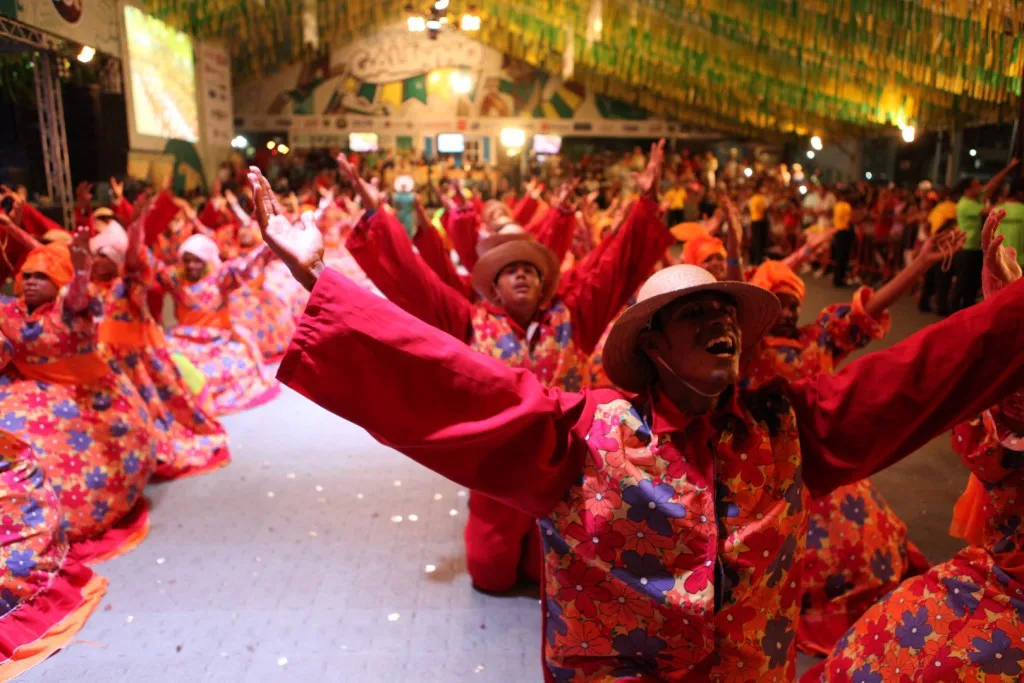 Divulgada a ordem de apresentação das quadrilhas do Arraiá do Galinho 2015