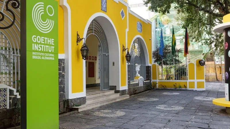 Cafeteria suspende funcionamento após denúncia de racismo durante festival em Salvador