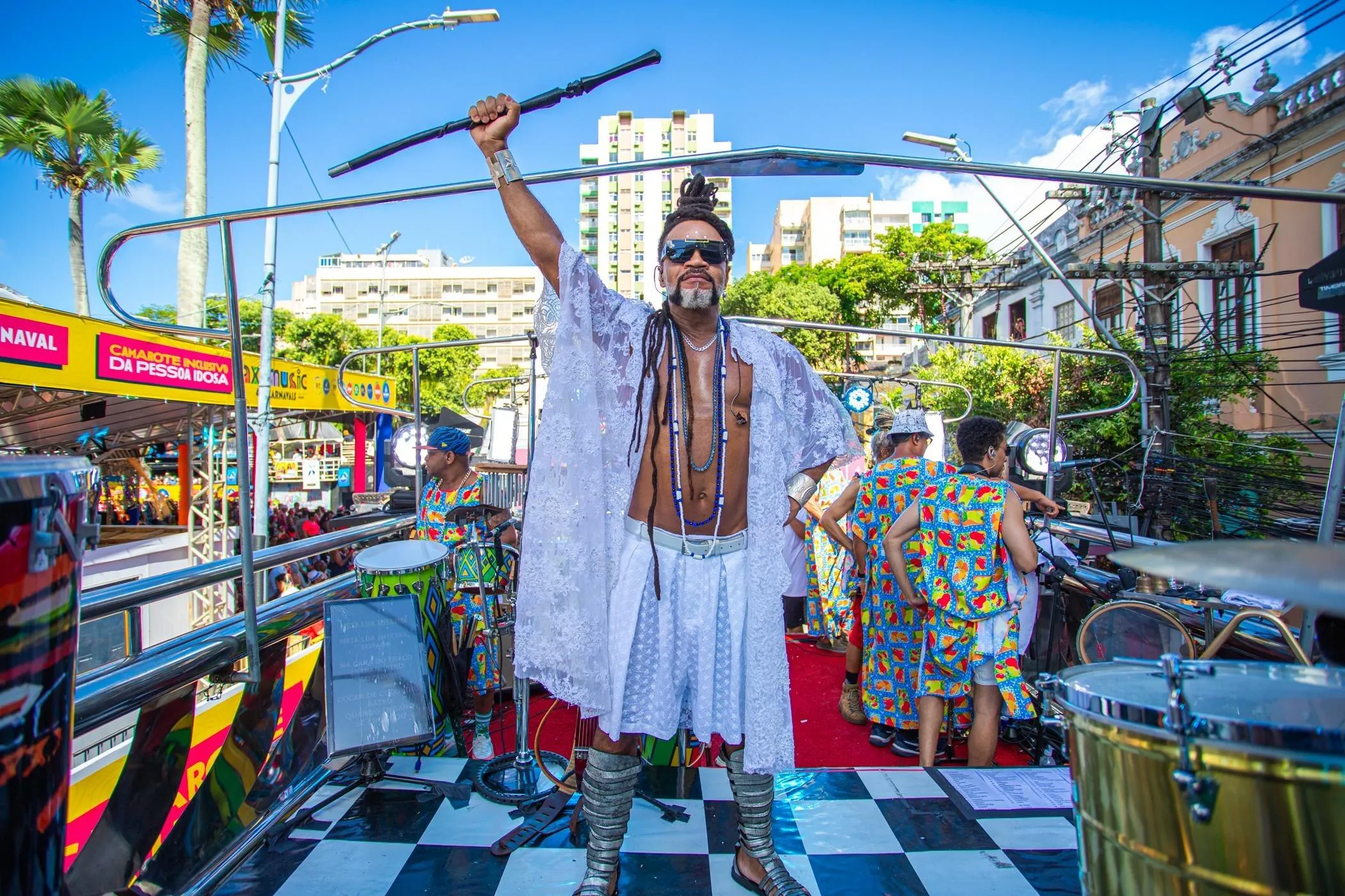 Ajayô: as músicas mais famosas de Carlinhos Brown