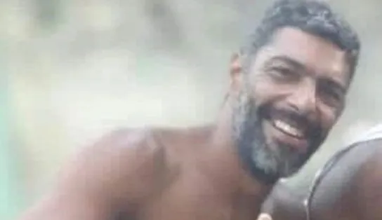 Homem mata amigo a facadas em bar de Ilhéus; ciúme pode ter motivado o crime