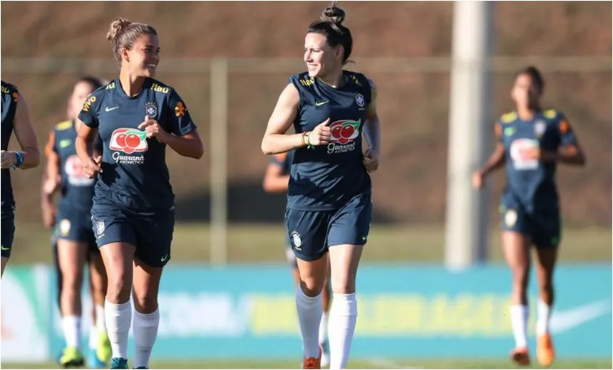 Seleção feminina de futebol já está nos EUA para o Torneio das Nações