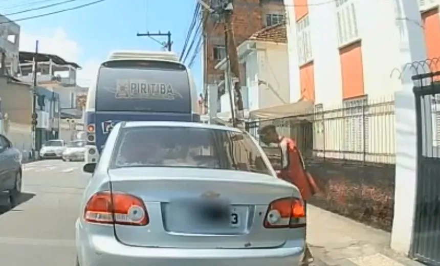 Homem tenta furtar carro de vítima em Matatu e viraliza na internet