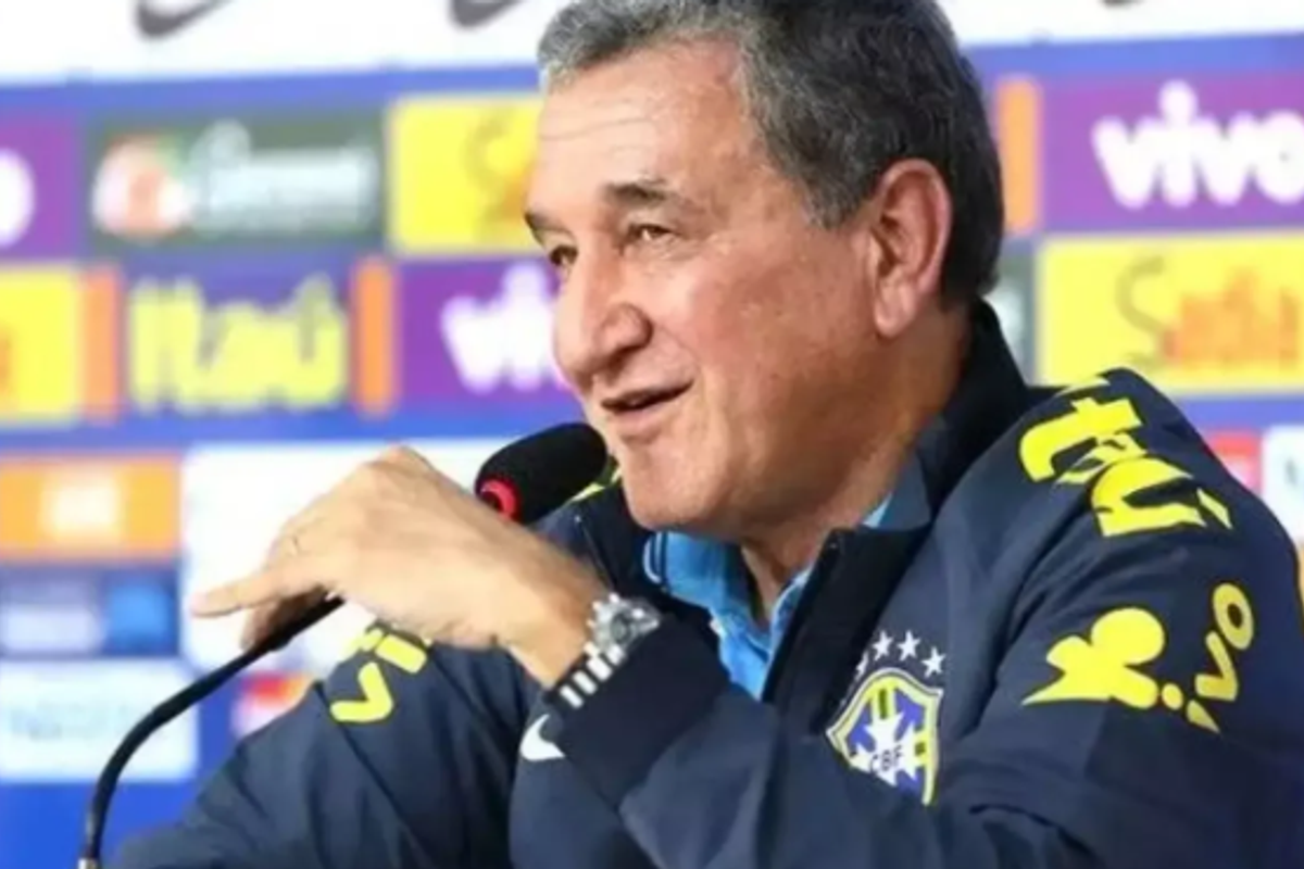 Carlos Alberto Parreira foi o comandante da Sele&ccedil;&atilde;o Brasileira na conquista da Copa do Mundo de 1994. Foto: Reprodu&ccedil;&atilde;o