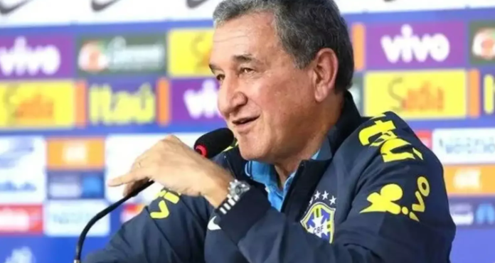 Parreira continua internado em estado grave na UTI