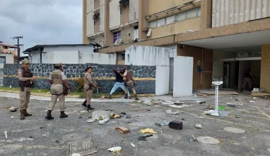 Trio é preso por furtar materiais de hospital desativado no bairro da Federação, em Salvador