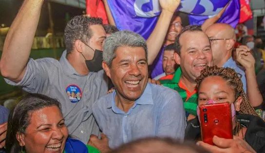 Não adianta tentar pegar carona em nosso trabalho em Salvador", diz Jerônimo no Esquenta PGP