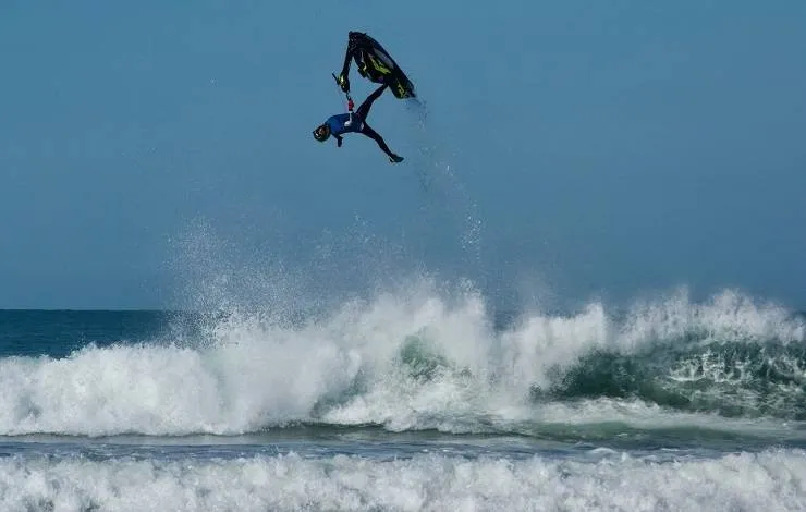 Piloto baiano de jet ski vence na França e finaliza campeonato europeu com três troféus