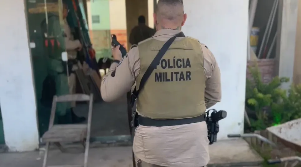 Oito pessoas são presas durante operação contra facções em Caraíva