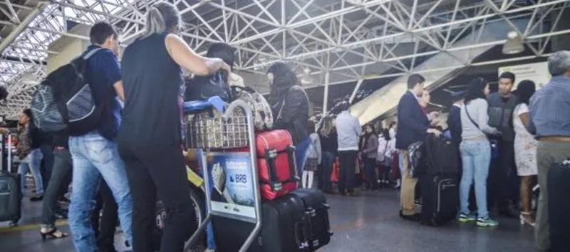 PRAZO: Consumidor tem até hoje para comprar passagem com franquia de bagagem garantida