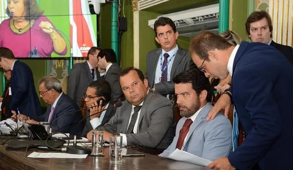 Vereadores de Salvador aprovam Lei Orçamentária para 2020 com receita superior a R$ 8 bilhões