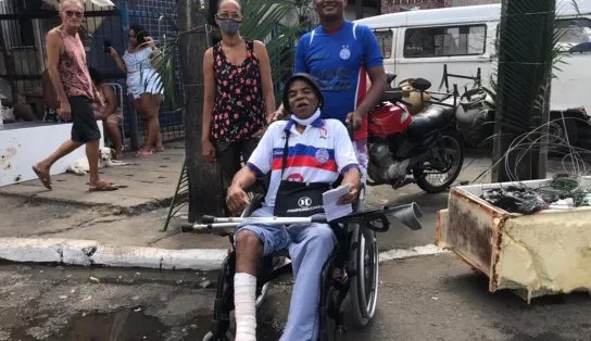 Falta de atendimento na USF Santa Mônica faz com que moradores tenham que comprar próprios remédios; "descaso"