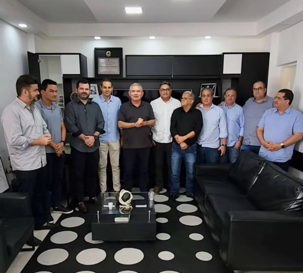 Senador Angelo Coronel forma 4ª bancada de deputados da AL-BA; anúncio causou alvoroço na Casa