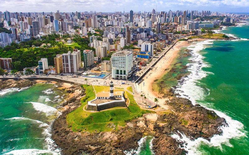 Salvador mant&eacute;m for&ccedil;a no turismo nacional e internacional. A capital baiana combina conectividade a&eacute;rea, patrim&ocirc;nio hist&oacute;rico, praias e manifesta&ccedil;&otilde;es culturais/Foto: Reprodu&ccedil;&atilde;o&nbsp;