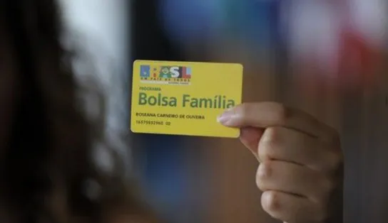 Apesar de promessa, João Roma diz que não tem como garantir pagamento de 13º do Bolsa Família