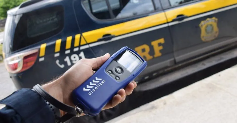 Homem é preso por embriaguez ao volante após se envolver em acidente na BR-418