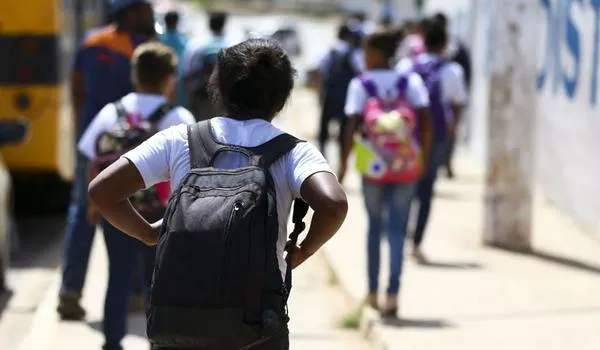 Estudo mostra futuro das profissões no mundo; entre as mais procuradas estão medicina, direito e engenharia