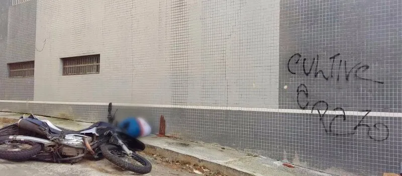 IRONIA CRUEL: Homem é morto a tiros em Nazaré próximo a muro com frase “cultive a paz”