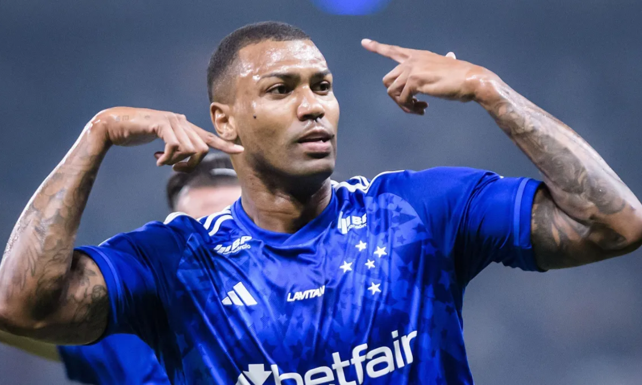 Vit&oacute;ria encaminha contrata&ccedil;&atilde;o de volante campe&atilde;o ol&iacute;mpico pela Sele&ccedil;&atilde;o. Foto: Gustavo Aleixo/Cruzeiro