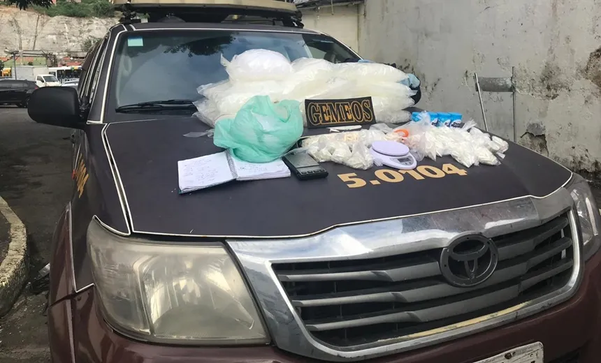 Homem é flagrado com drogas dentro de carro no bairro do Vale dos Lagos 