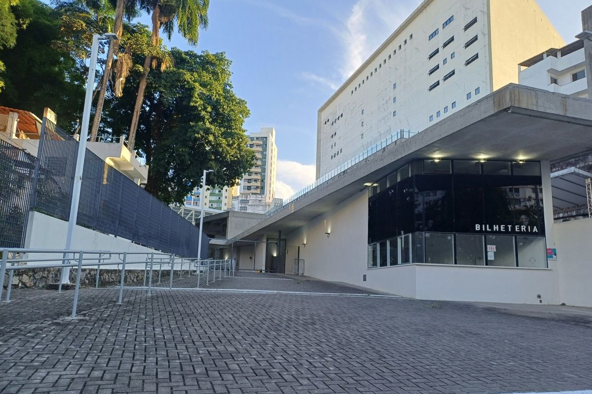 Parceria garante 550 vagas gratuitas na Ferreira Costa para quem for a shows na Concha Acústica do TCA em Salvador. Foto: Dindara Paz