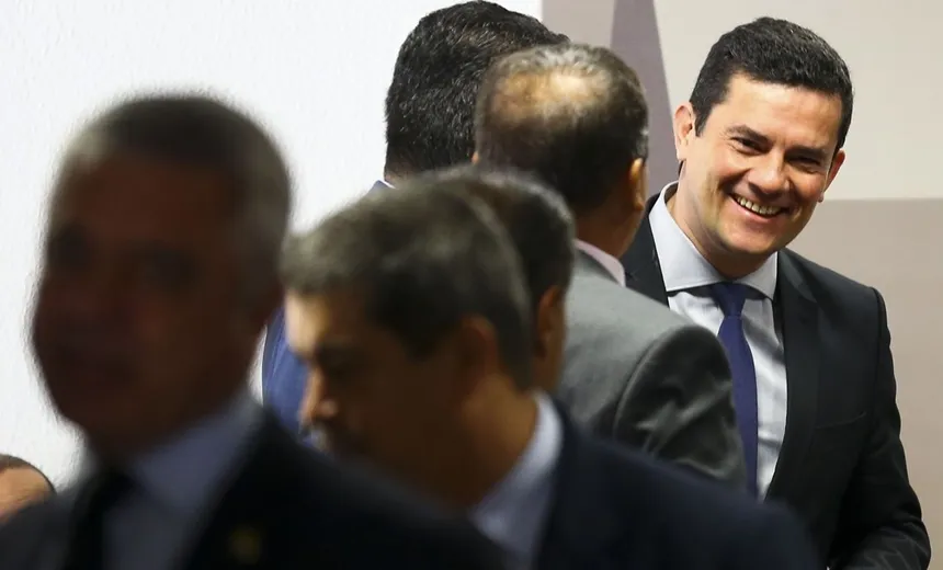 Moro: "Não tenho apego ao cargo, se houver irregularidades, eu saio"