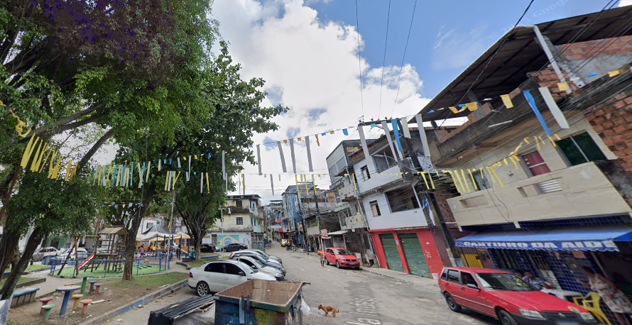 Estado de saúde da idosa em situação de rua não foi divulgado. Foto: Google Street View