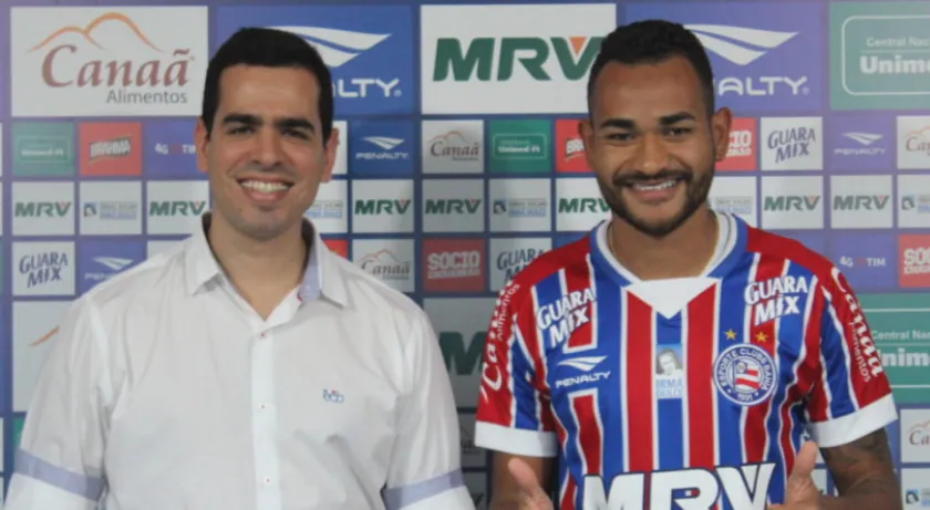 CALMA ‘AÊ’: Apresentado no Bahia, Jackson diz que não chega “para resolver problema”