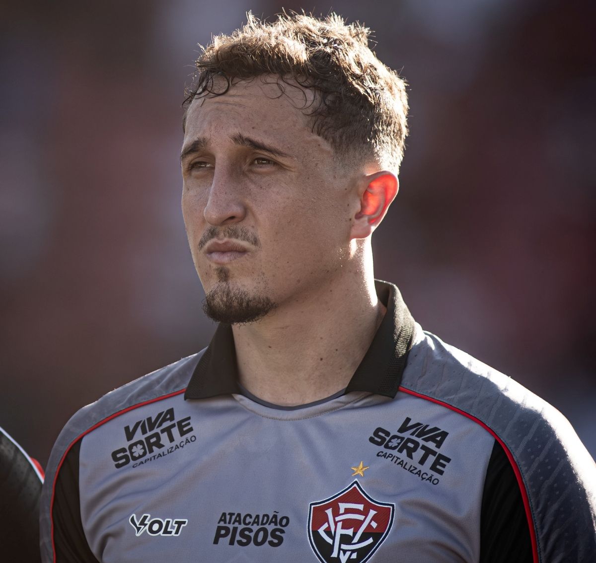 Se o Vitória não pagar a multa contratual, Thiago Couto pode ficar de fora do próximo jogo, contra o Sport. Foto: Victor Ferreira/EC Vitória