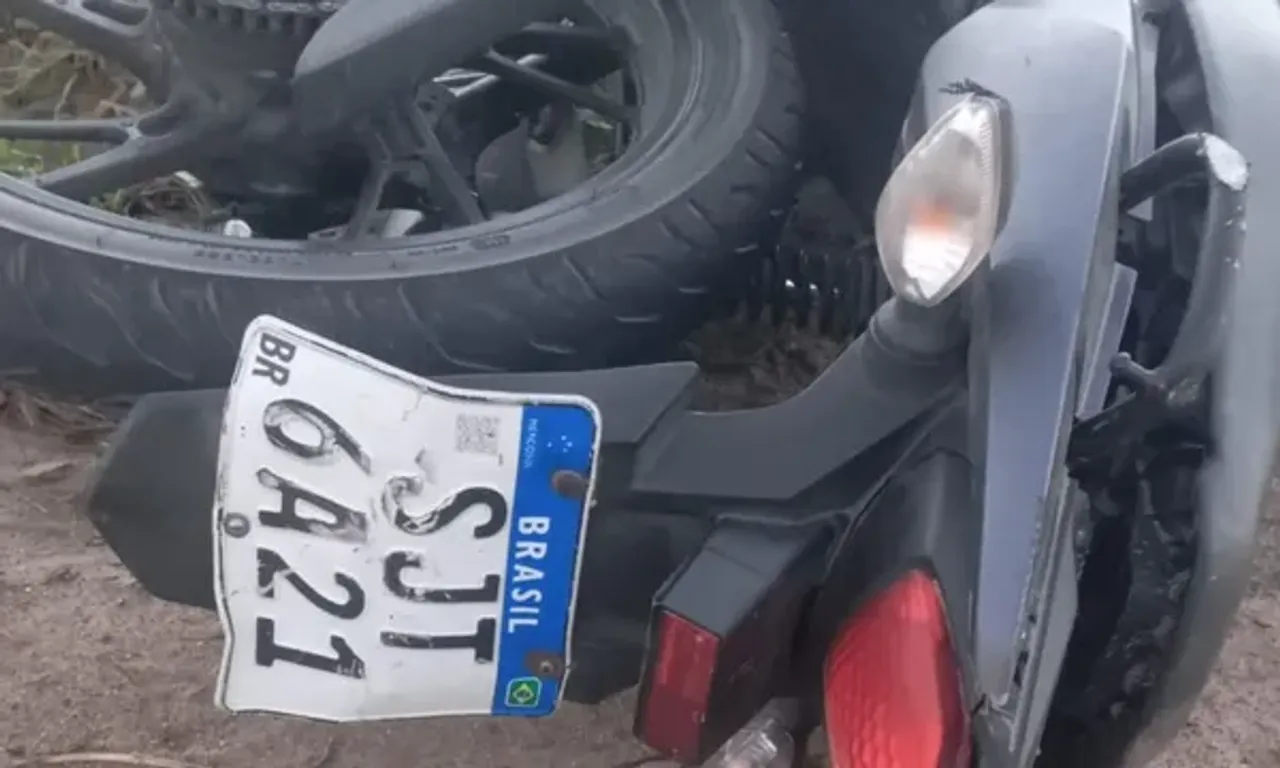 Vigilante morre ap&oacute;s acidente com motocicleta na BR-324, em Feira de Santana