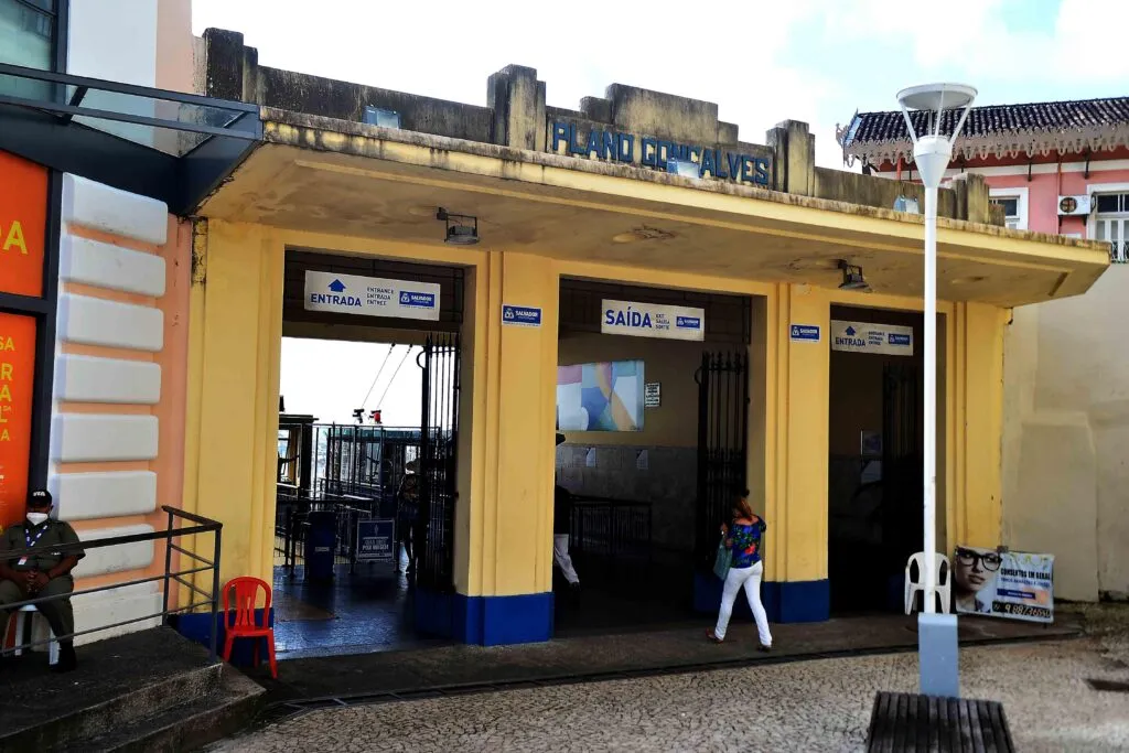 Durante o período de manutenção, os usuários utilizaram o Elevador do Taboão e o Plano Inclinado Pilar