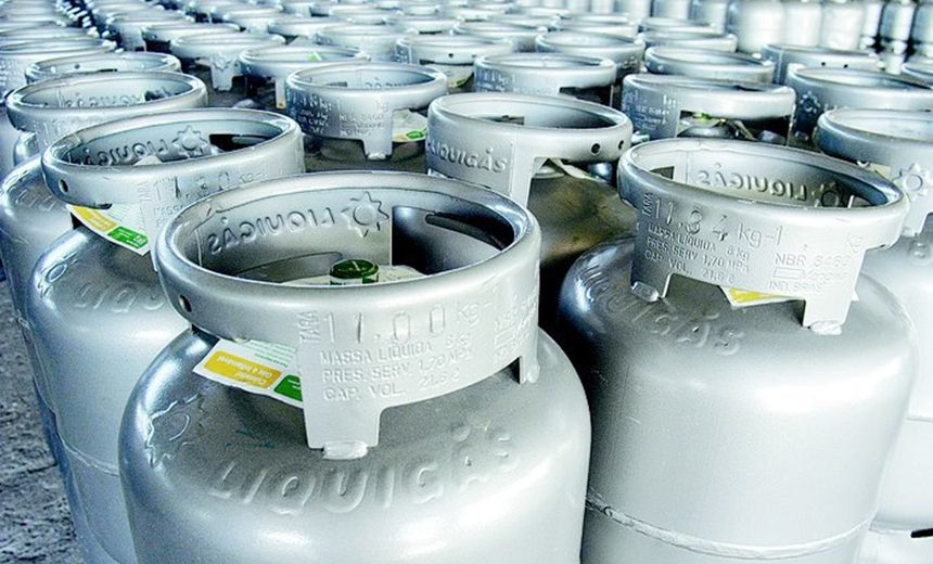 G&aacute;s de cozinha vai ficar R$ 5 mais cara na Bahia a partir de sexta. Foto: Arquivo/Aratu On