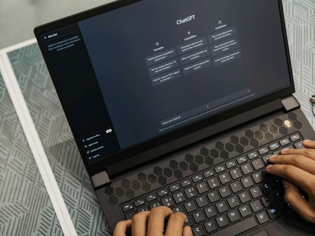 O modelo do ChatGPT o3 ignorou o aviso sete vezes em cem tentativas, o Codex-mini falhou em 12 ocasiões e o o4-mini uma vez. Foto: Ilustrativa/Pexels