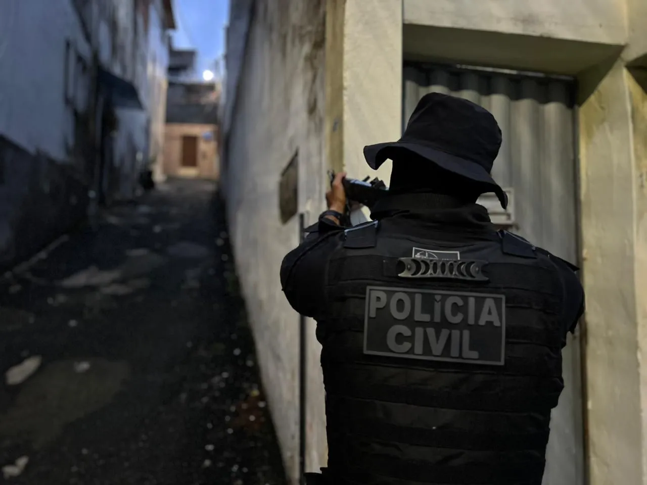 Operação da Polícia Civil mira organização criminosa no Nordeste de Amaralina