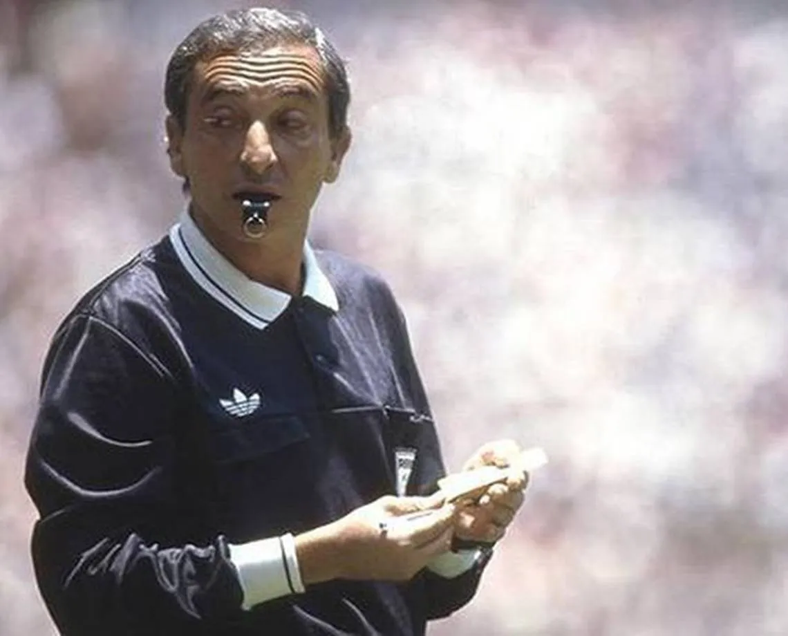 Árbitro da final da Copa de 1986, Romualdo Arppi Filho morre em Santos