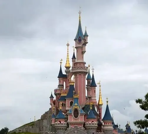 Sem magia! Funcionários da Disney em Paris entram em greve