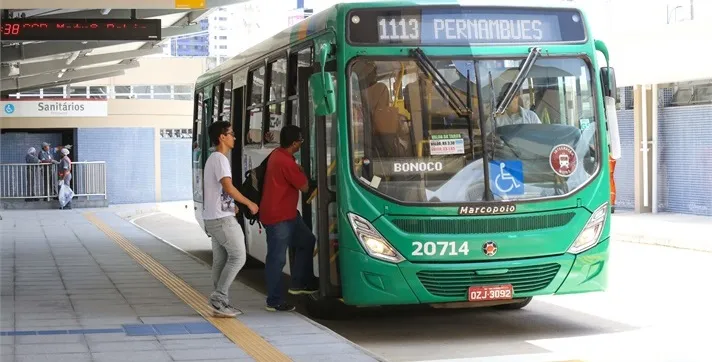 ESTRATÉGIA: Deputado federal quer que ônibus usem letreiro com “socorro, assalto” em emergências