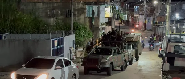 Ex&eacute;rcito E Pol&iacute;cia Militar Realizam Opera&ccedil;&atilde;o Em Bairro De Salvador Ap&oacute;s Desaparecimento De Coletes