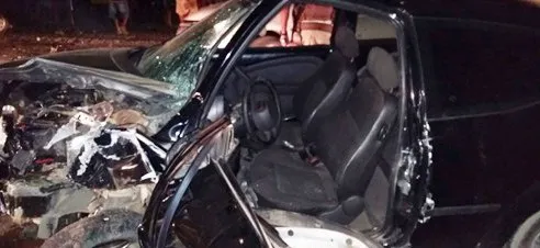 Homem morre e dois ficam feridos em acidente no Recôncavo da Bahia