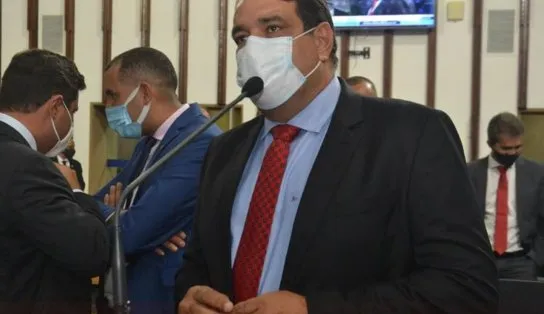 Reforma do Hospital Octávio Mangabeira pode ser interrompida; pedido foi feito por deputado