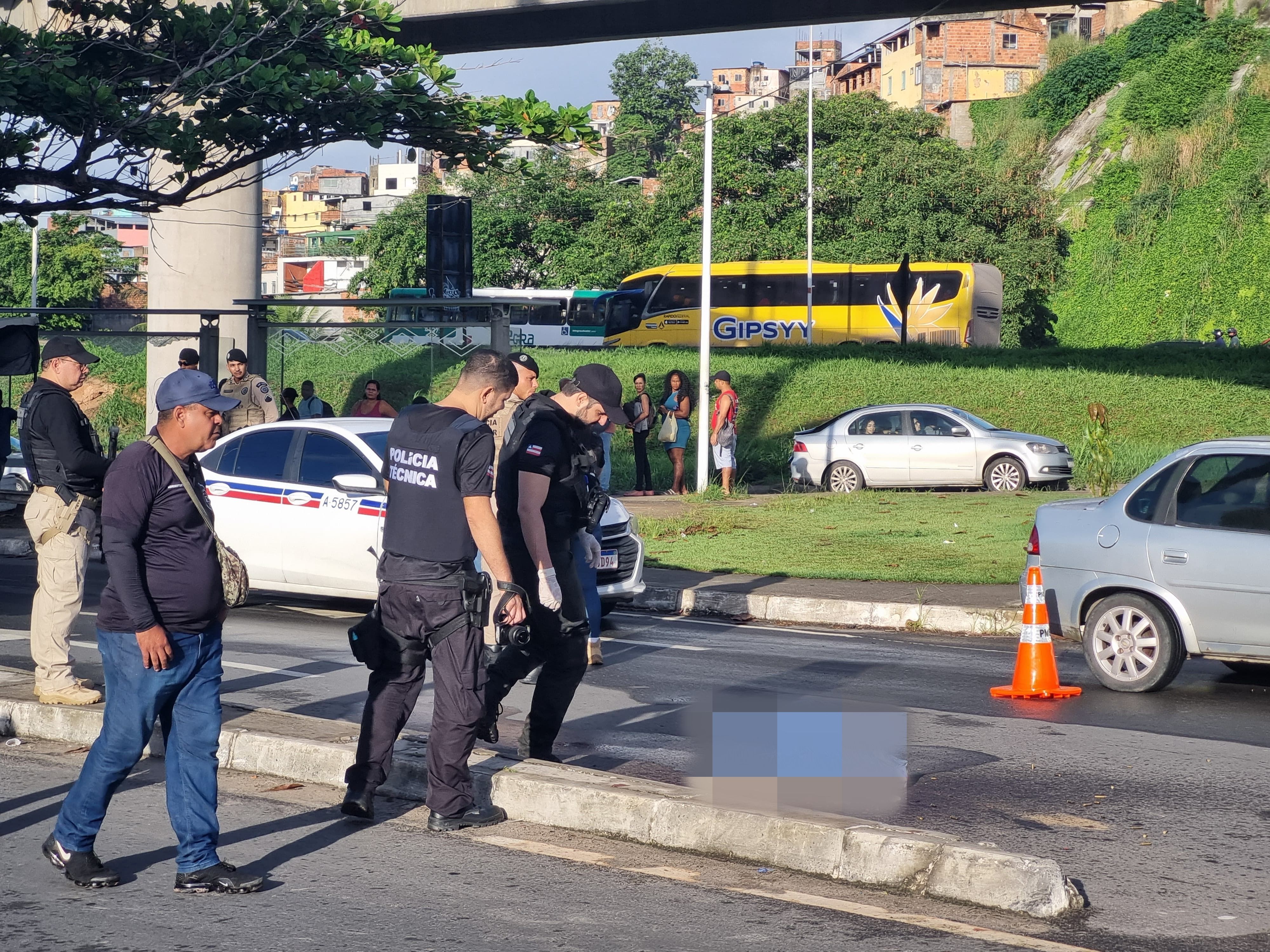 Situação de corpo encontrado no Bom Juá é investigado pela polícia. Foto: Lorena Dias | TV Aratu