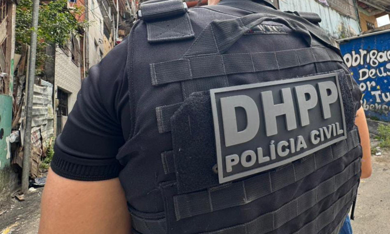 Homem é preso após tentar matar ex-companheira e atual em Salvador.Foto: PCBA
