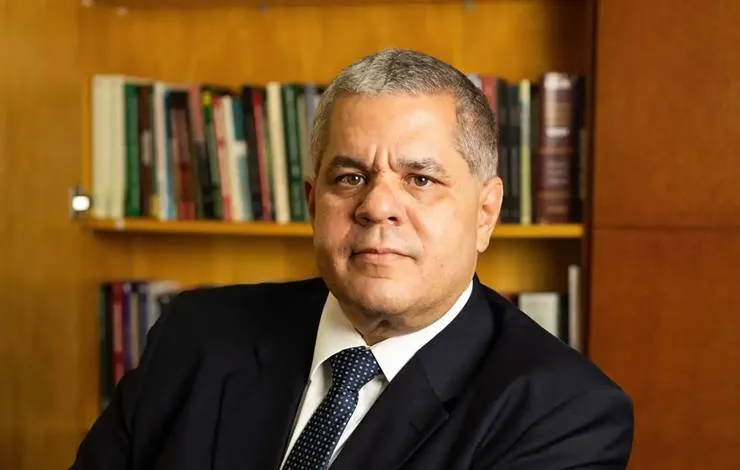 Lula indica advogado Antônio Fabrício Gonçalves para vaga no TST